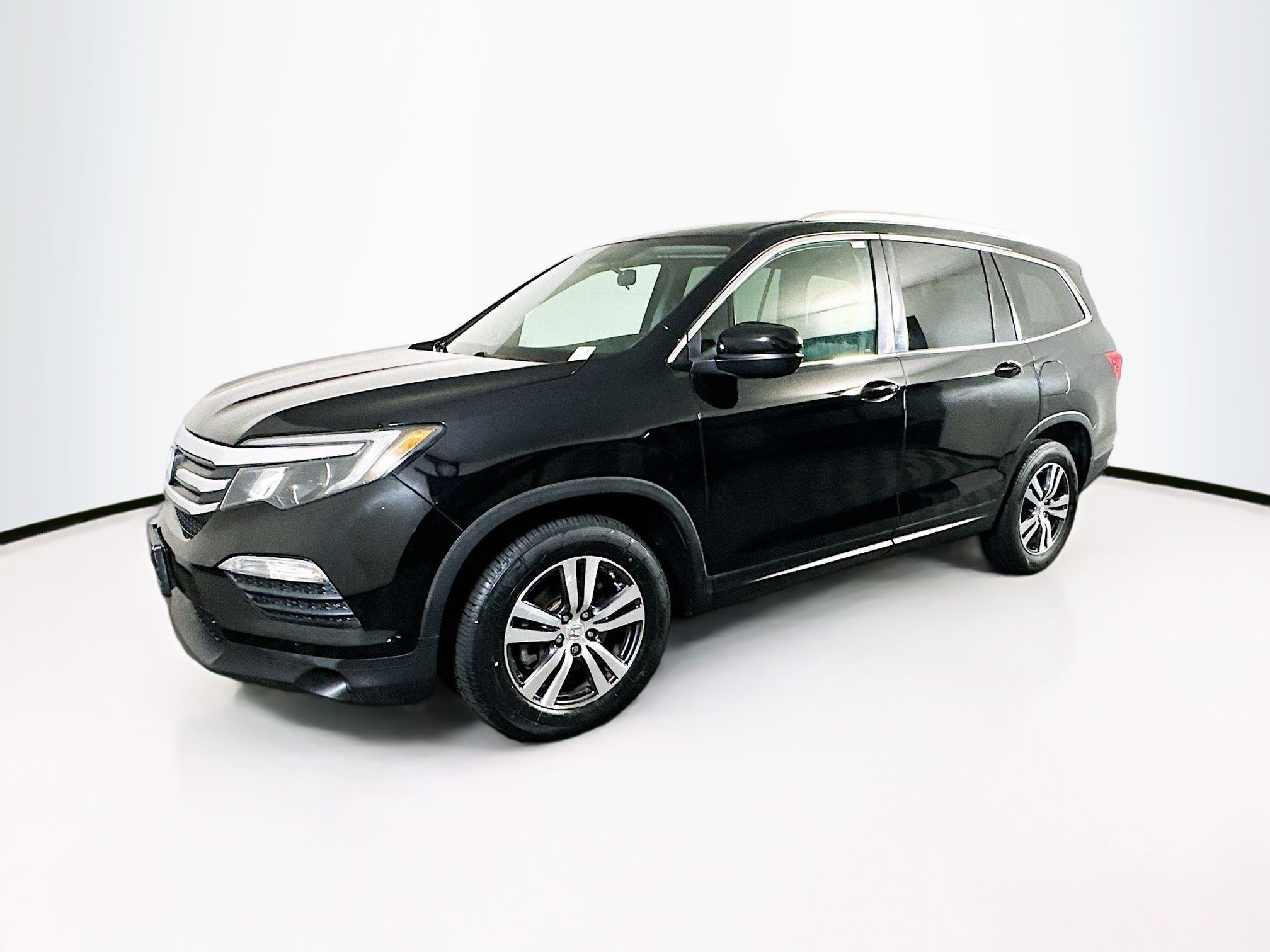 Used 2018 Honda Pilot EX image 3