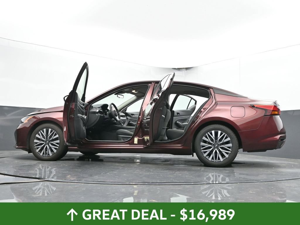 Used 2023 Nissan Altima 2.5 SV image 72