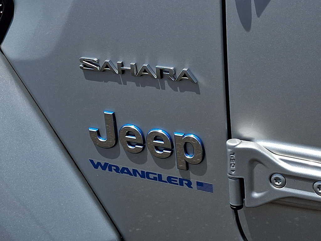 Used 2024 Jeep Wrangler Unlimited Sahara AWD/4WD image 17