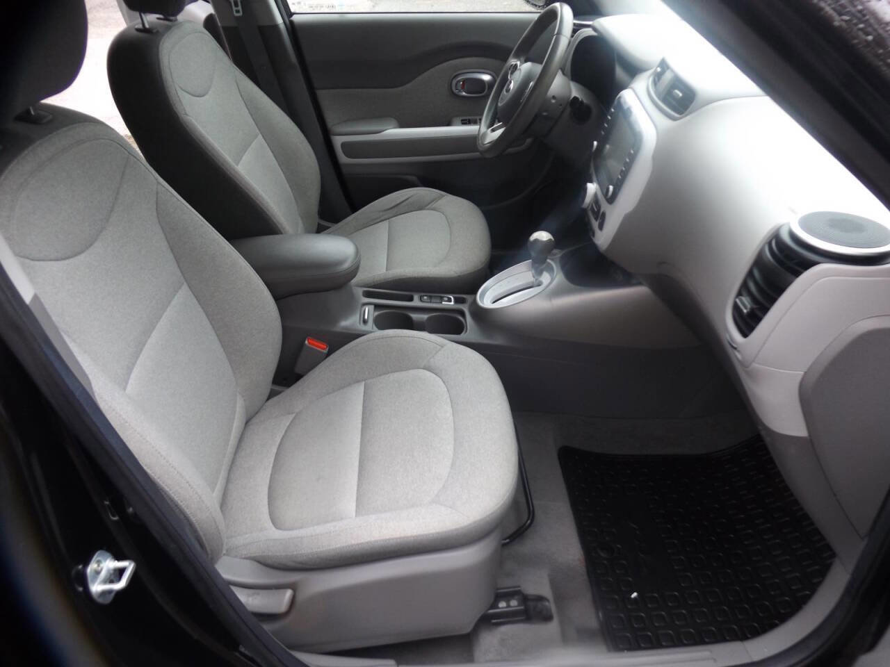 Used 2016 Kia Soul EV FWD image 20