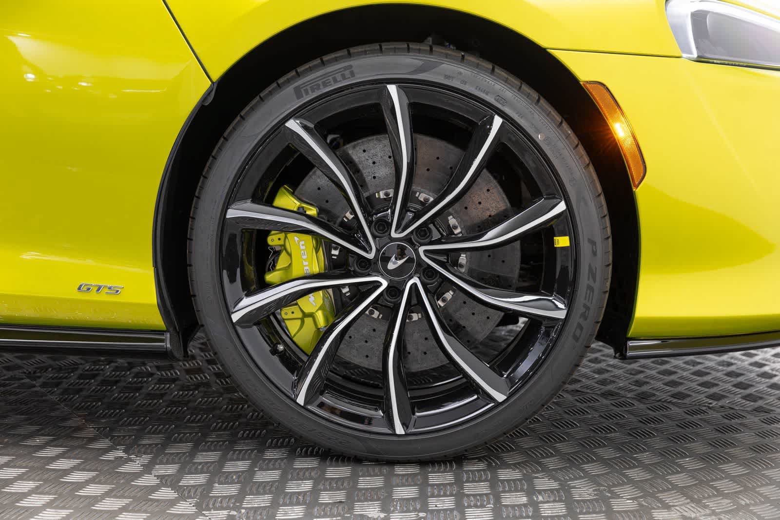New 2027 McLaren GTS RWD image 36