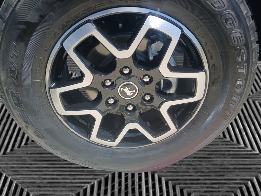 Used 2023 Ford Bronco Outer Banks AWD/4WD image 9