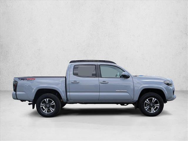 Used 2019 Toyota Tacoma TRD Sport AWD/4WD image 4
