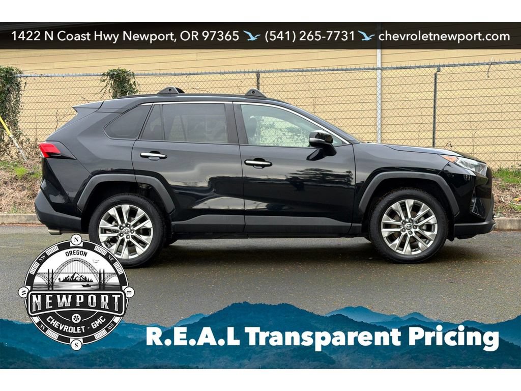 Used 2021 Toyota RAV4 Limited AWD/4WD image 3