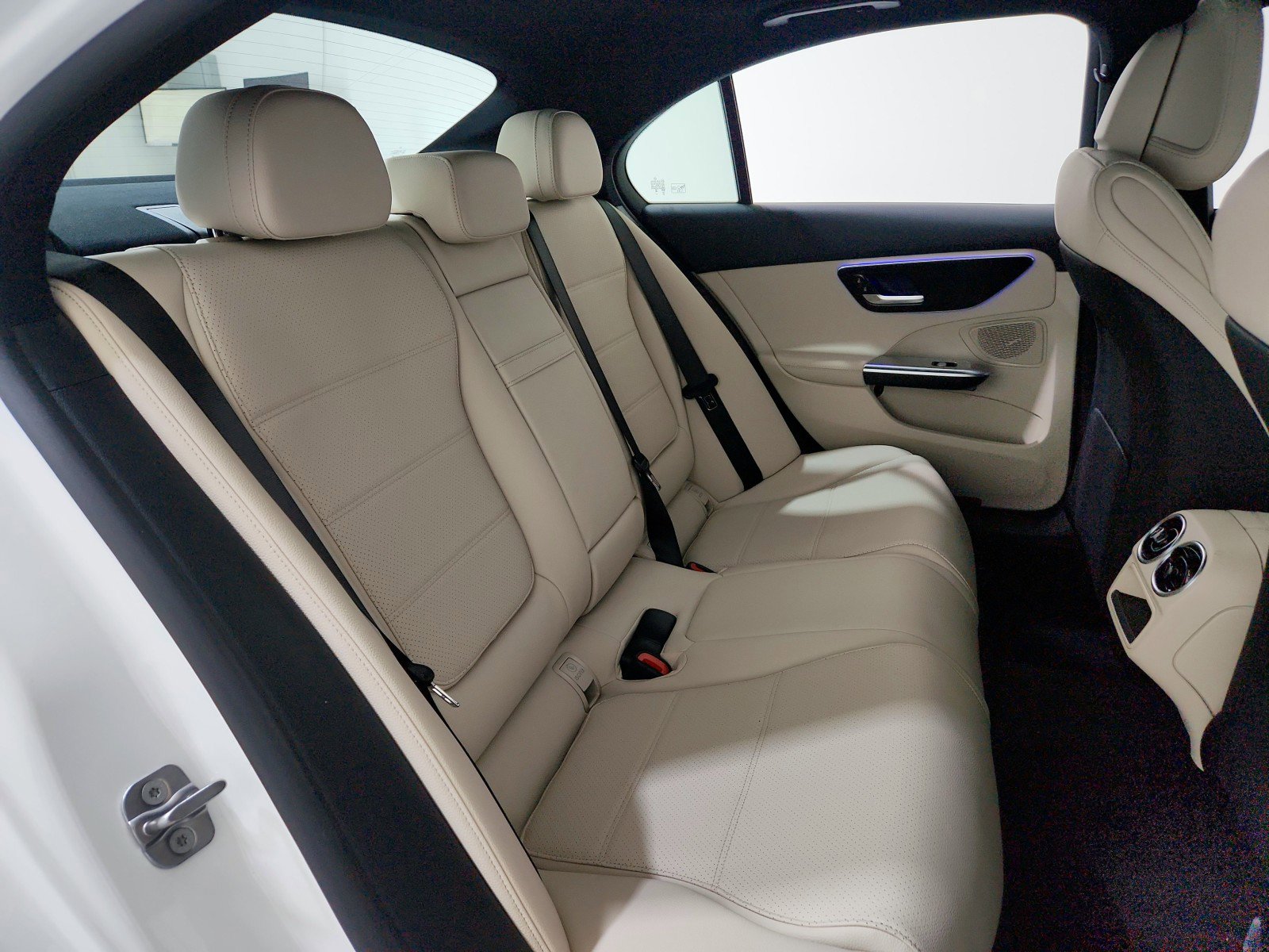New 2025 Mercedes-Benz C 300 Sedan image 15
