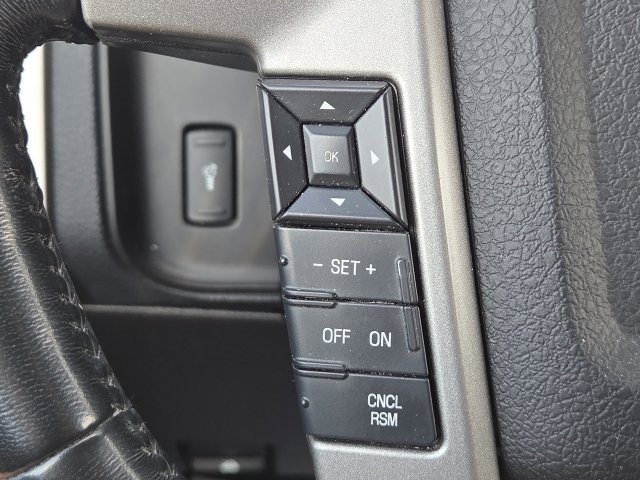 Used 2015 Ford Expedition Limited AWD/4WD image 22