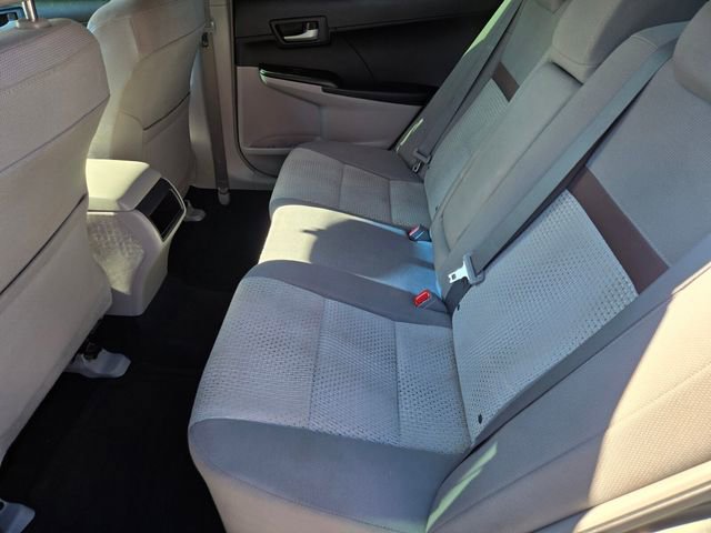 Used 2012 Toyota Camry LE FWD image 12