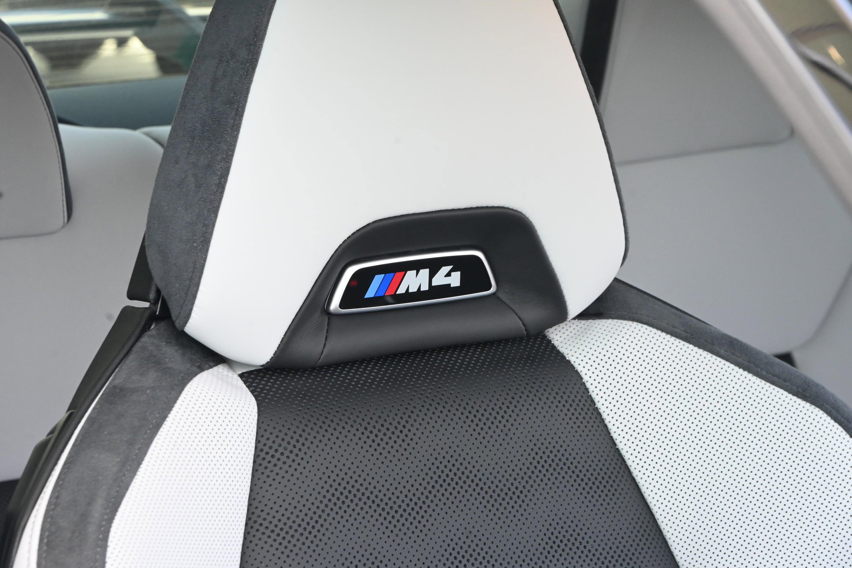 Used 2025 BMW M4 xDrive Competition w/ Executive Package image 32