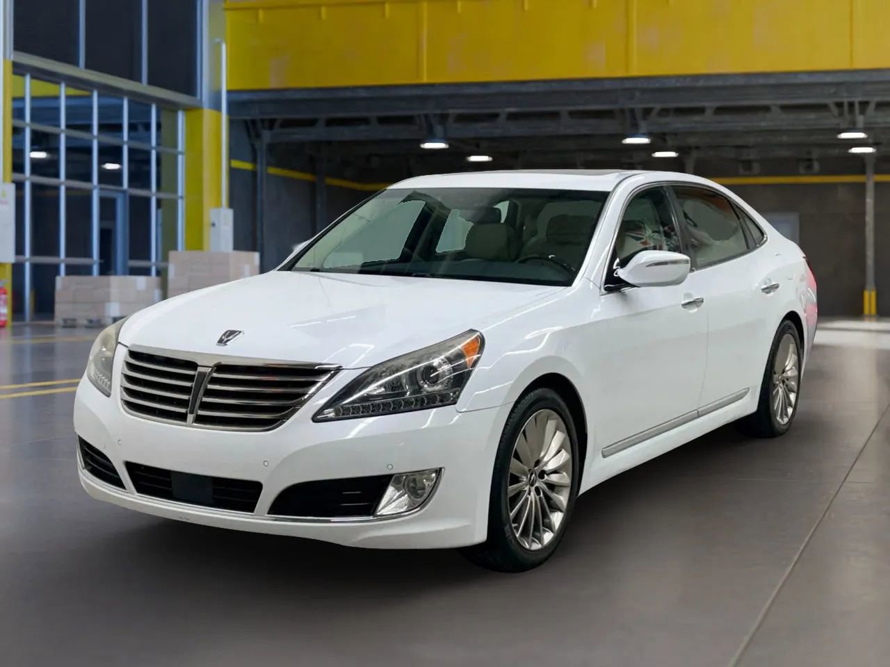 Used 2014 Hyundai Equus Signature RWD image 1