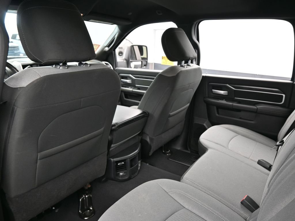 Used 2024 RAM 2500 Big Horn image 36