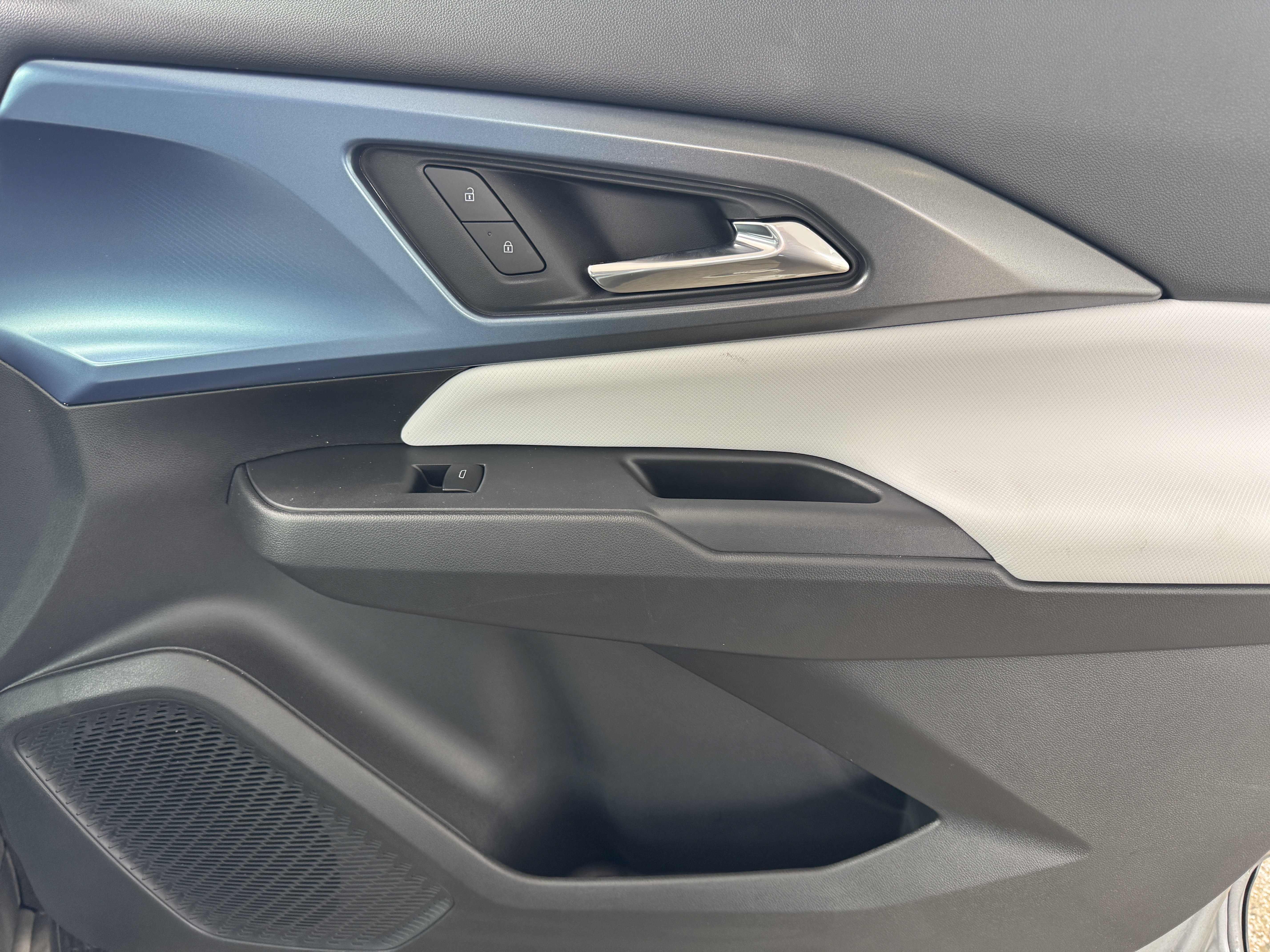 New 2026 Chevrolet Equinox EV LT AWD/4WD image 20