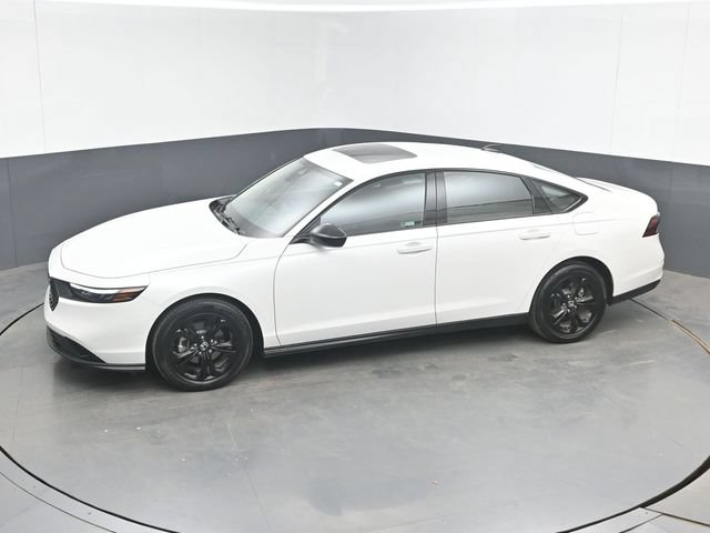 Used 2025 Honda Accord SE image 34