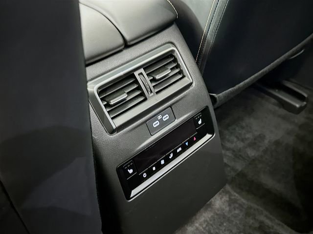Used 2024 MAZDA CX-90 Plug-In Hybrid w/ Premium Plus image 27