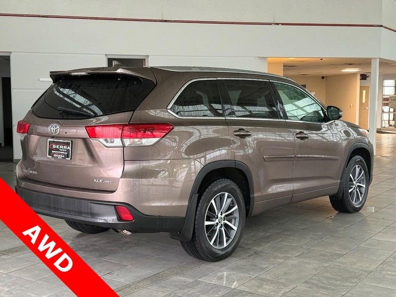 Used 2018 Toyota Highlander XLE w/ Protection Package #3 image 3