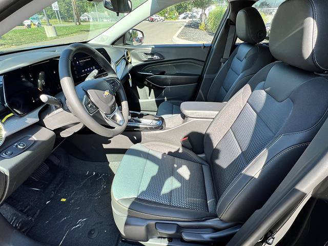 New 2026 Chevrolet Trax LT w/ Driver Confidence Package FWD image 11