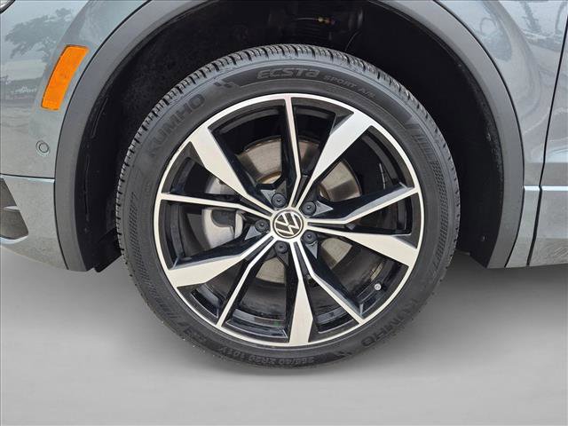 Used 2023 Volkswagen Tiguan SEL R-Line AWD/4WD image 25