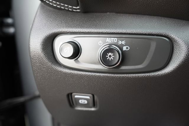 Used 2025 Chevrolet Blazer LT image 22