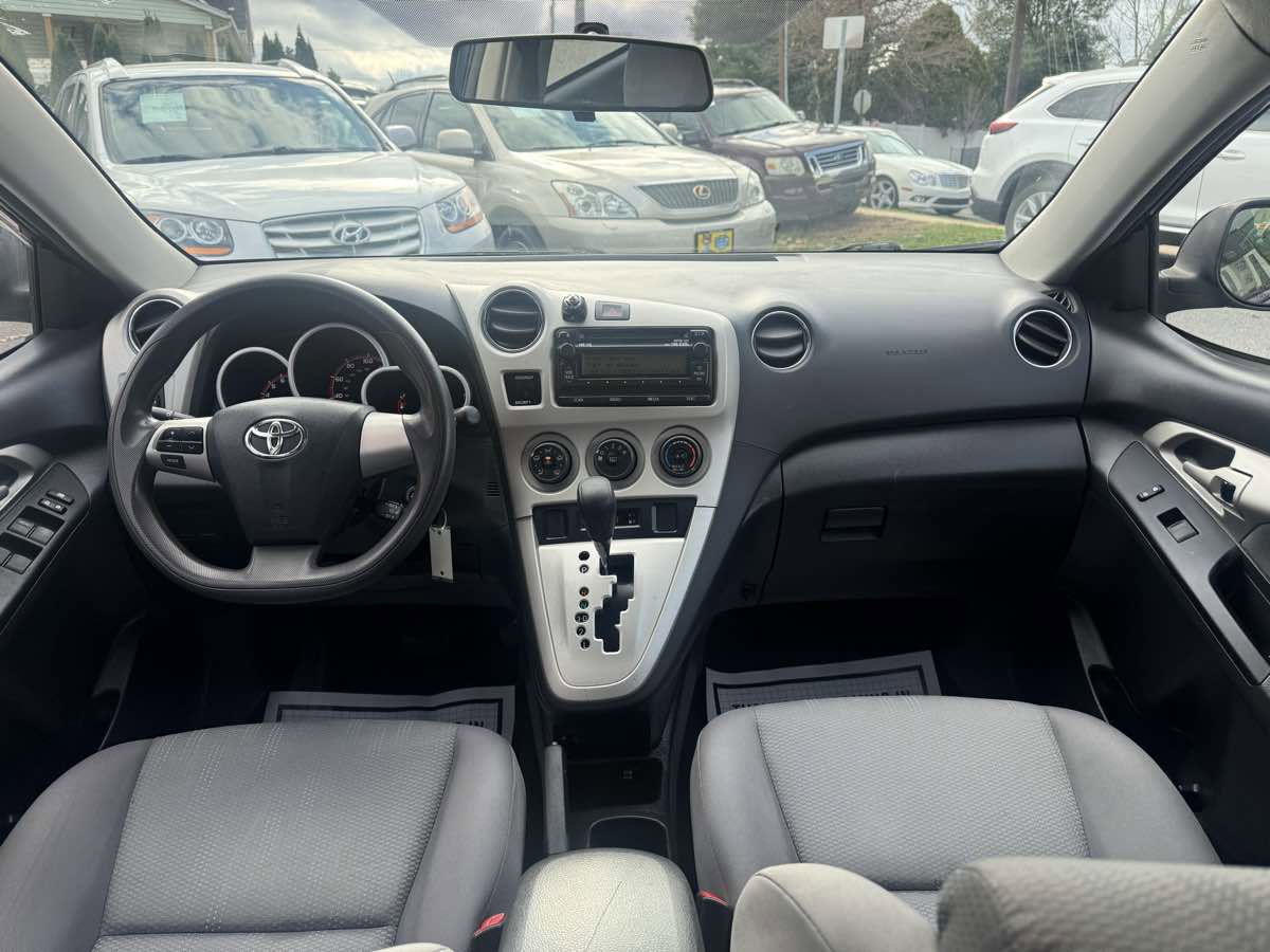 Used 2013 Toyota Matrix L image 14