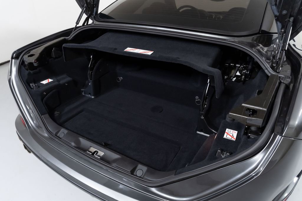 Used 2015 Ferrari California T RWD image 17
