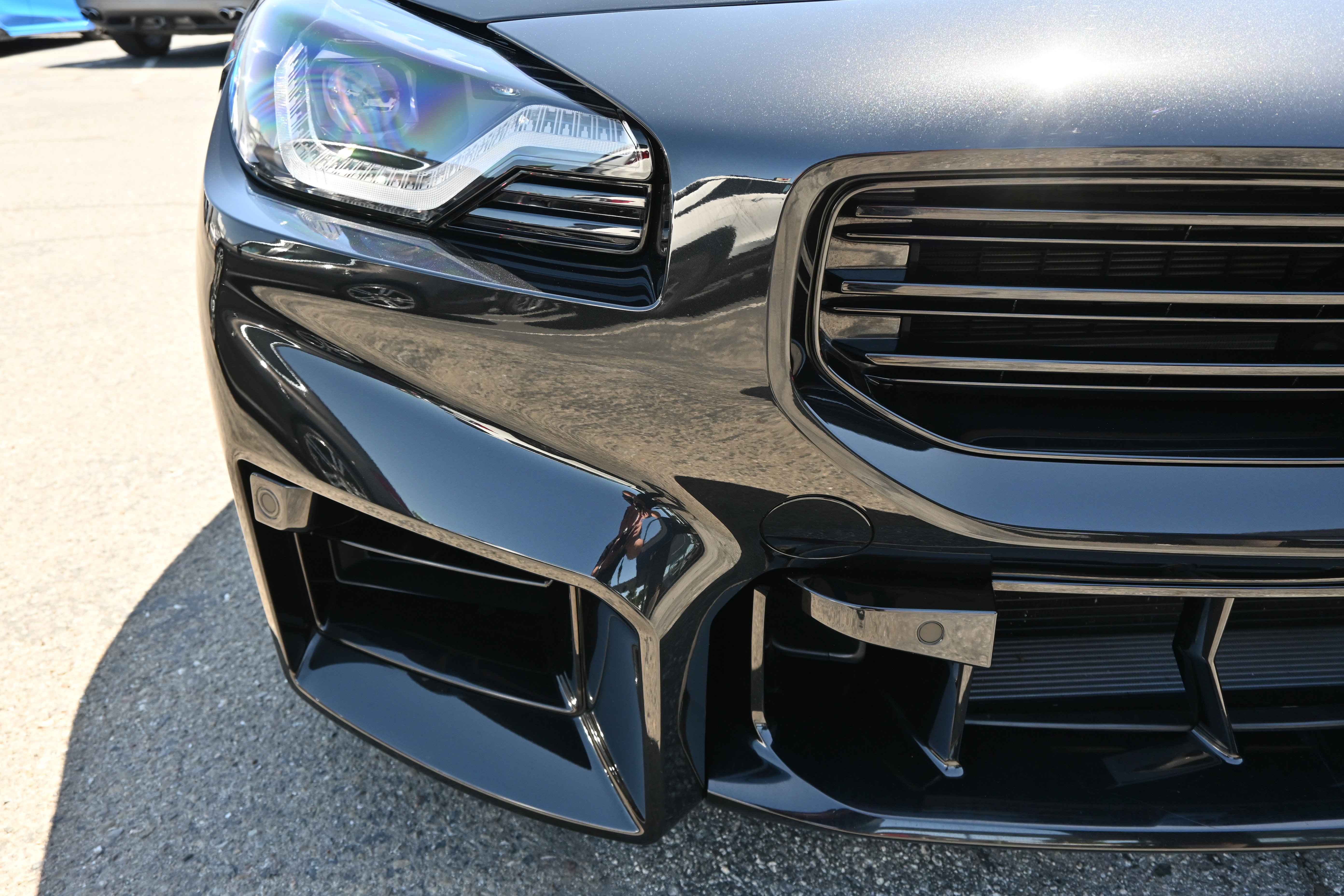 Used 2023 BMW M2 w/ Lighting Package RWD image 9