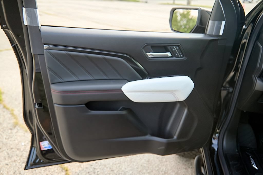 New 2026 GMC Canyon AT4X AWD/4WD image 14