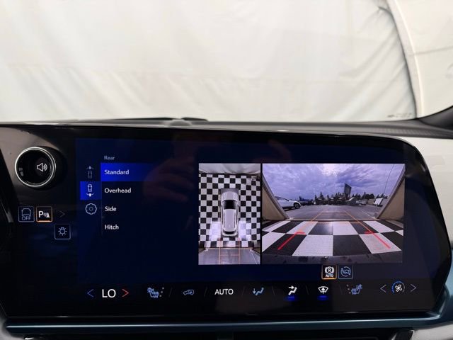 New 2026 Chevrolet Equinox EV LT FWD image 33
