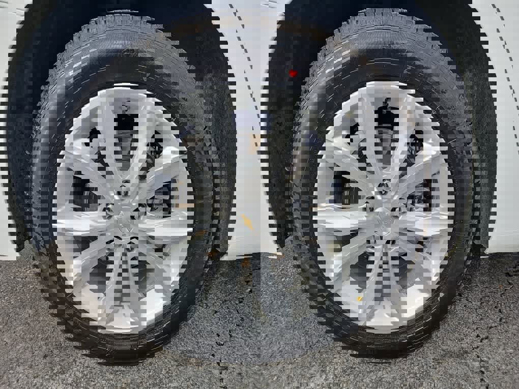 Used 2024 Chevrolet Malibu LT image 11