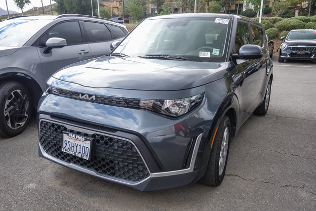Used 2025 Kia Soul LX w/ LX Technology Package FWD image 6