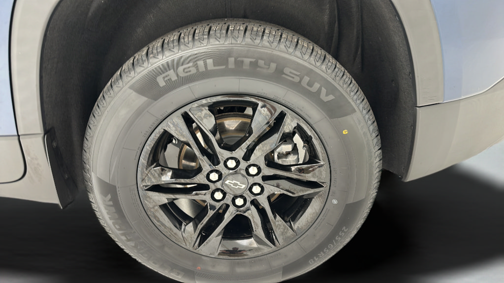 Used 2023 Chevrolet Traverse LT w/ Midnight/Sport Edition AWD/4WD image 8