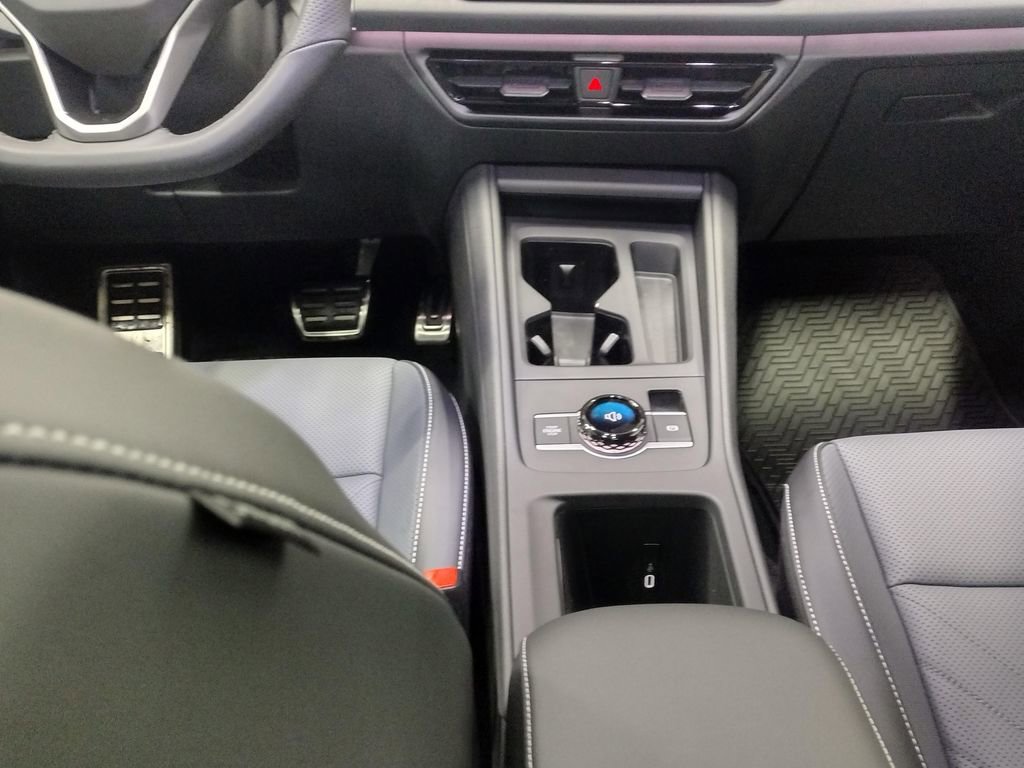 New 2026 Volkswagen Tiguan SE R-Line image 36