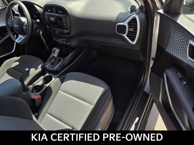 Certified 2025 Kia Soul LX w/ LX Technology Package FWD image 7