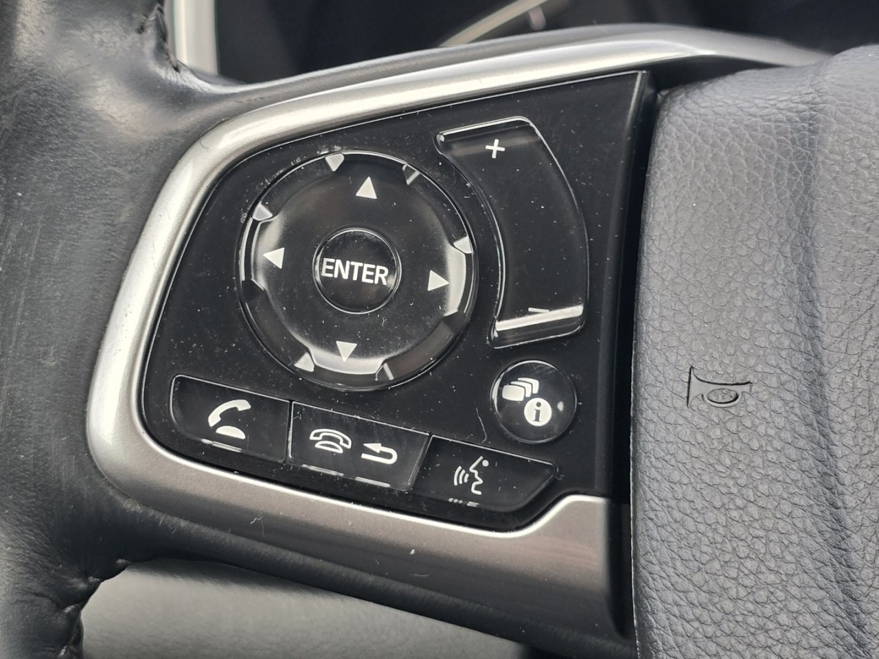 Used 2021 Honda CR-V Touring image 33