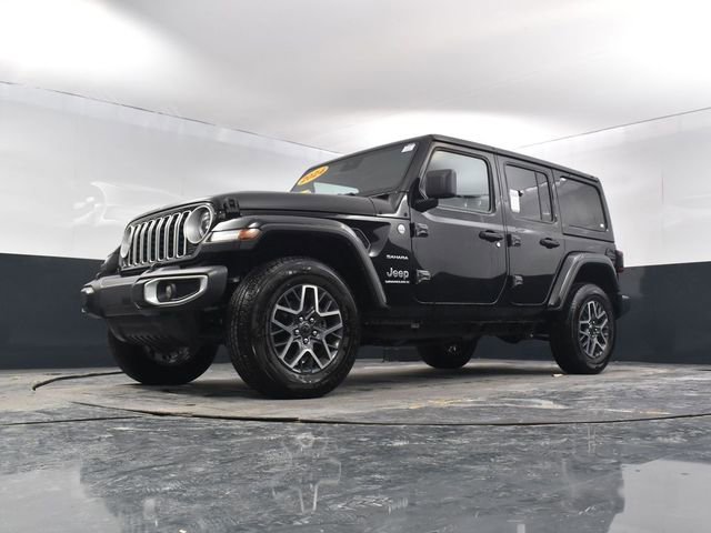 Used 2024 Jeep Wrangler Sahara image 39