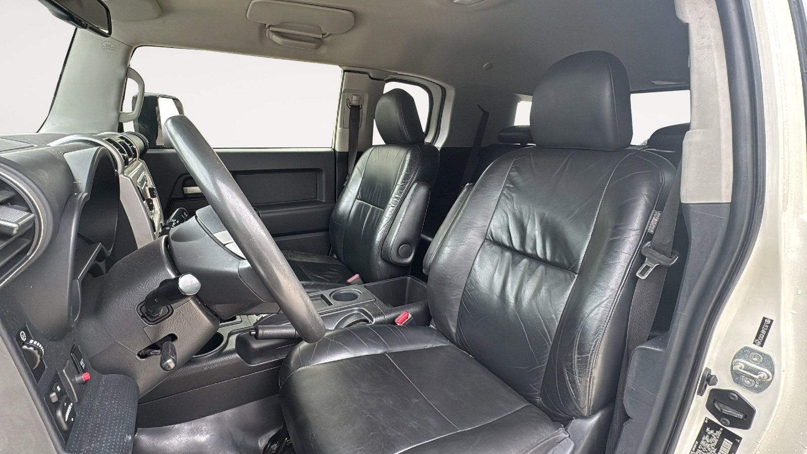 Used 2012 Toyota FJ Cruiser 2WD w/ Convenience Pkg image 13