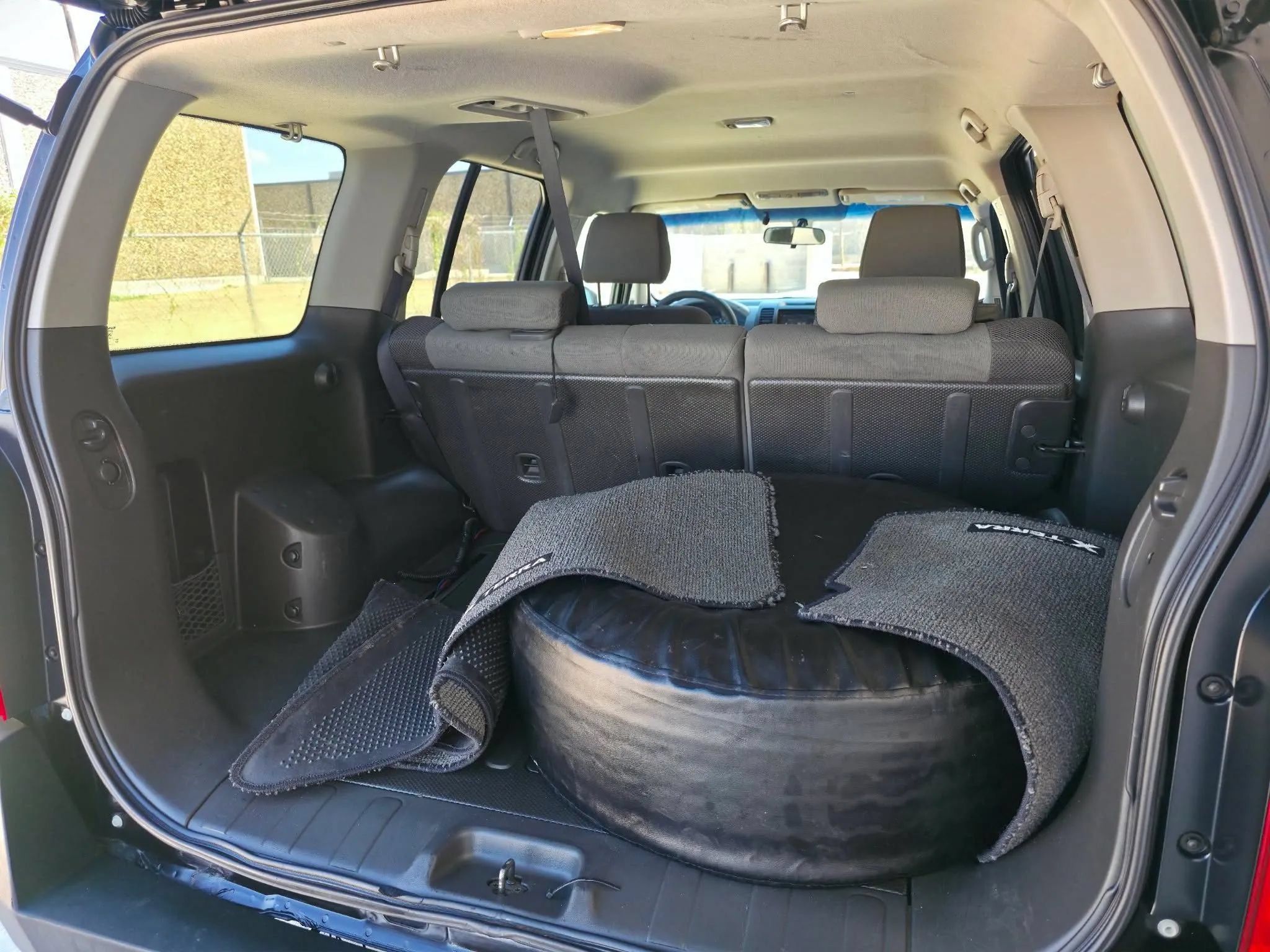 Used 2007 Nissan Xterra S w/ Side & Curtain Airbag Pkg RWD image 5