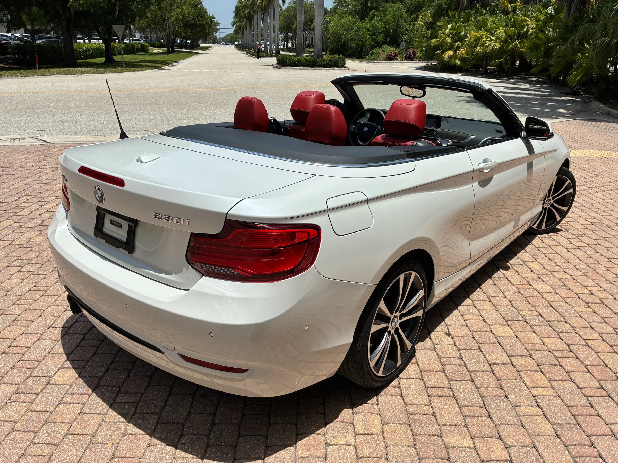 Used 2018 BMW 230i xDrive Convertible w/ Premium Package AWD/4WD image 5