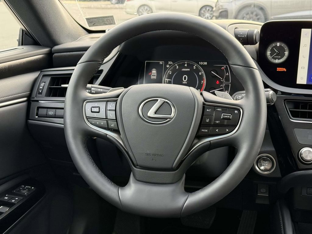 Used 2025 Lexus ES 350 Premium image 9