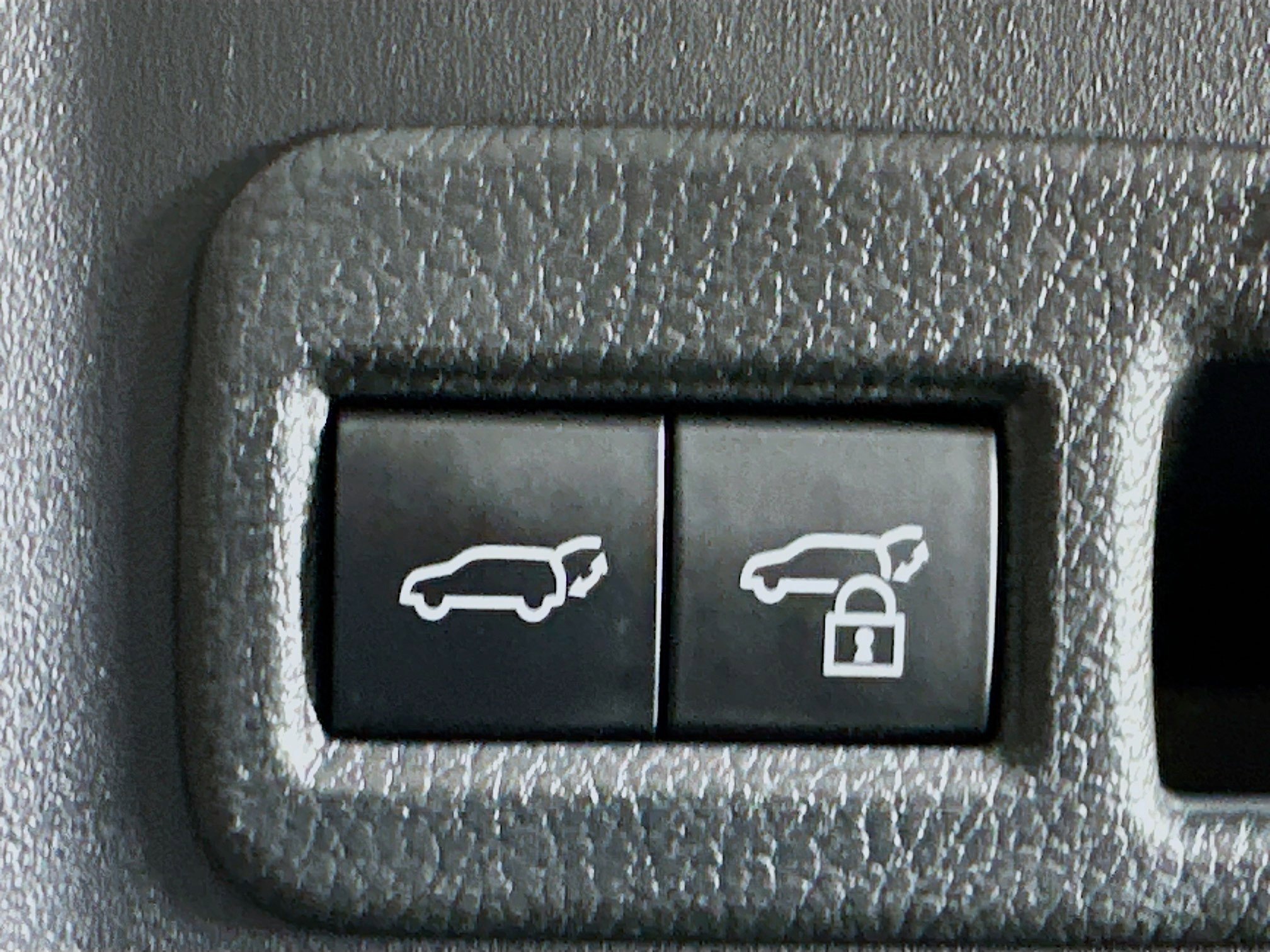 Used 2023 Subaru Solterra AWD image 30