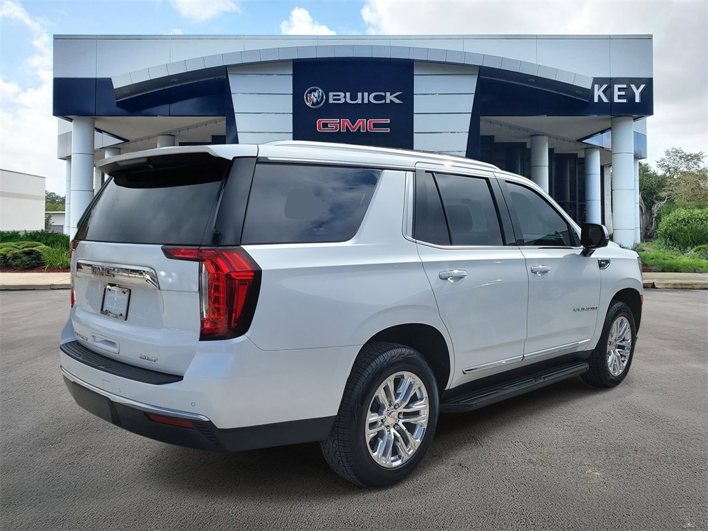 Used 2021 GMC Yukon SLT w/ SLT Premium Package image 4
