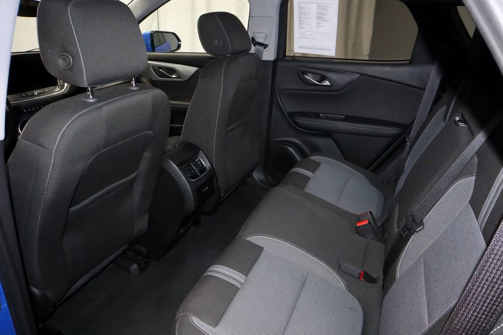 Used 2025 Chevrolet Blazer LT FWD image 23