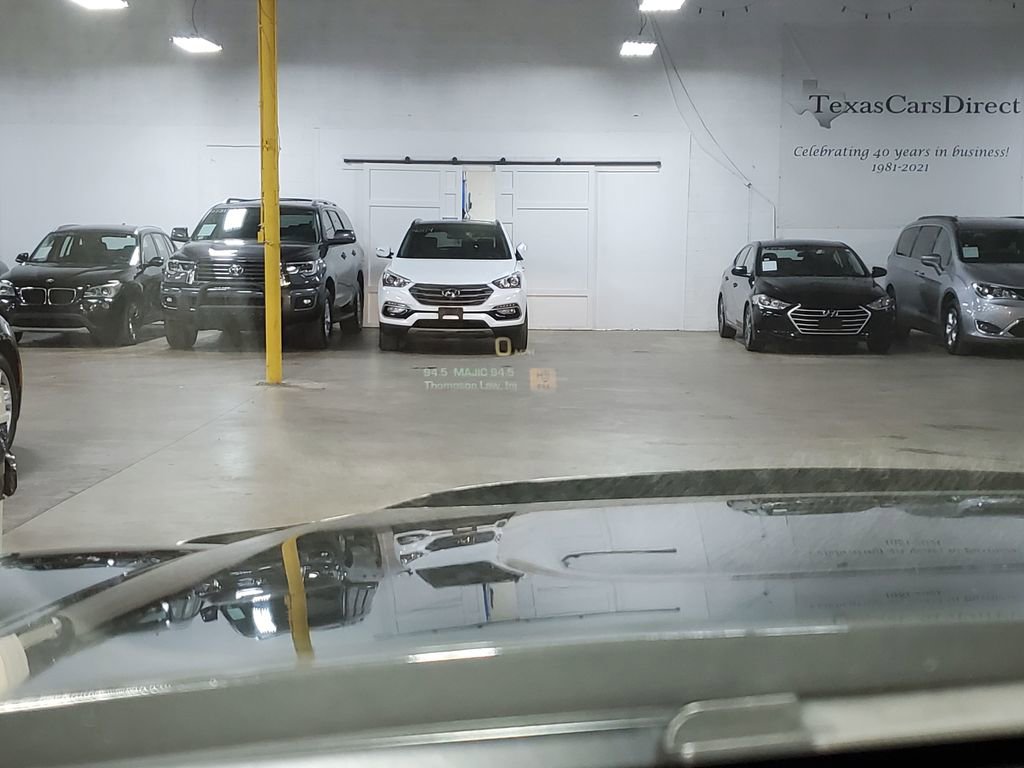 Used 2017 GMC Yukon XL Denali w/ Open Road Package image 35