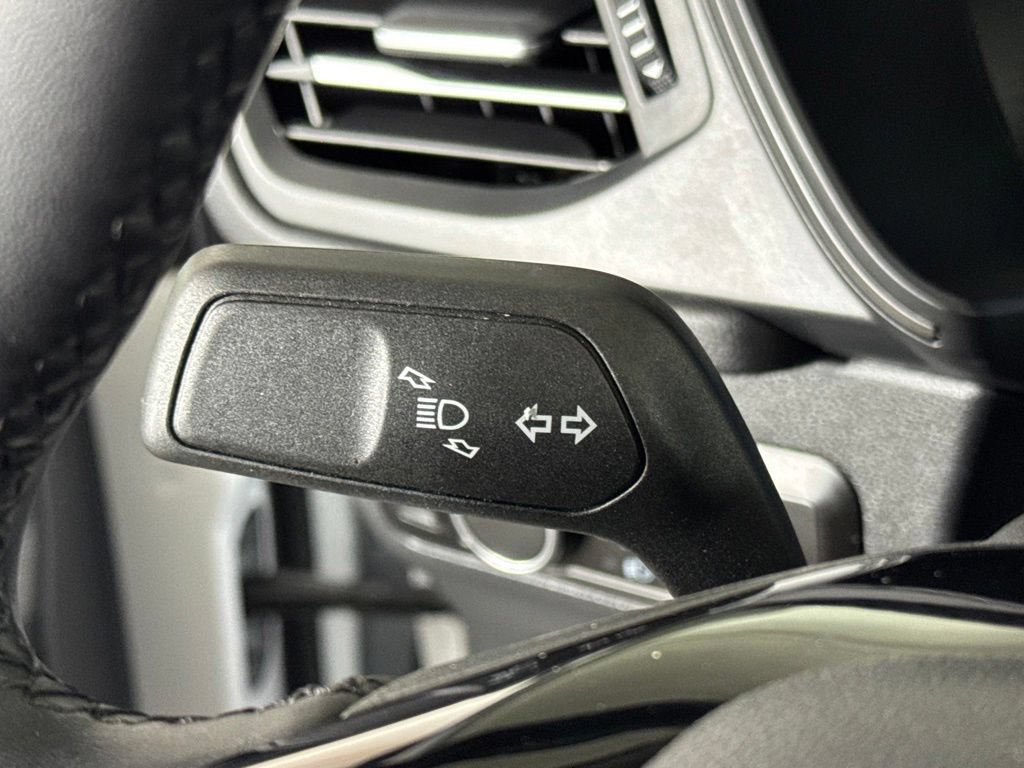 Used 2025 Ford Escape Active w/ Cold Weather Package AWD/4WD image 15