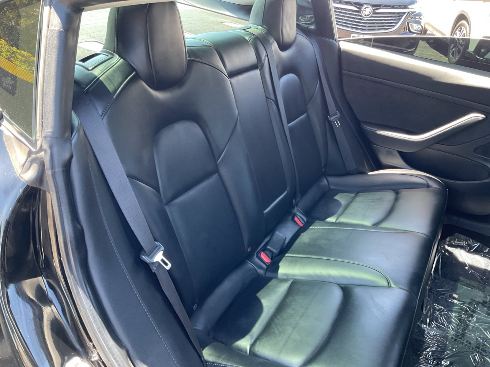 Used 2020 Tesla Model 3 Standard Range RWD image 19