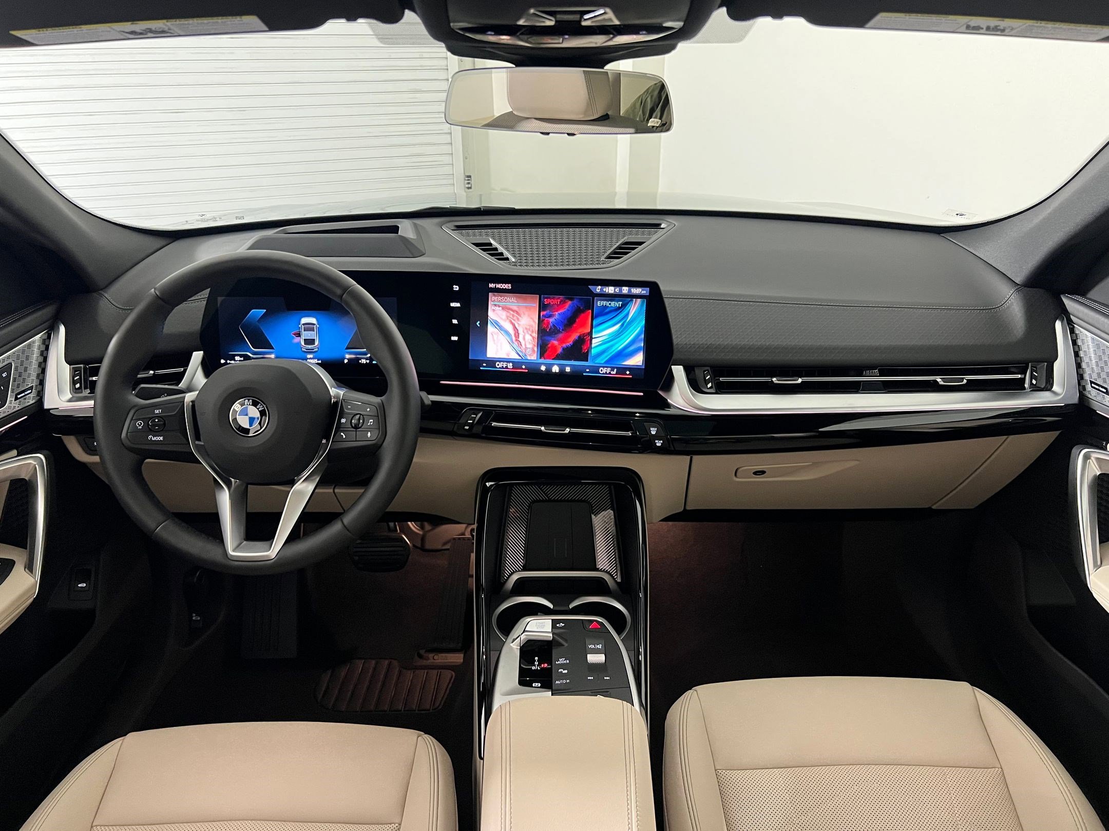 Used 2025 BMW X2 xDrive28i w/ Premium Package AWD/4WD image 16