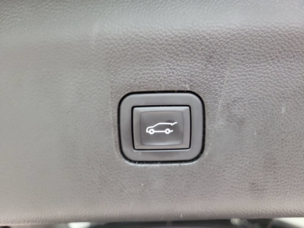 Used 2023 Buick Enclave Essence w/ Experience Buick Package AWD/4WD image 17