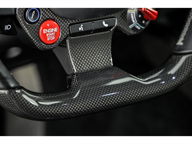 Used 2019 Ferrari 812 Superfast RWD image 25