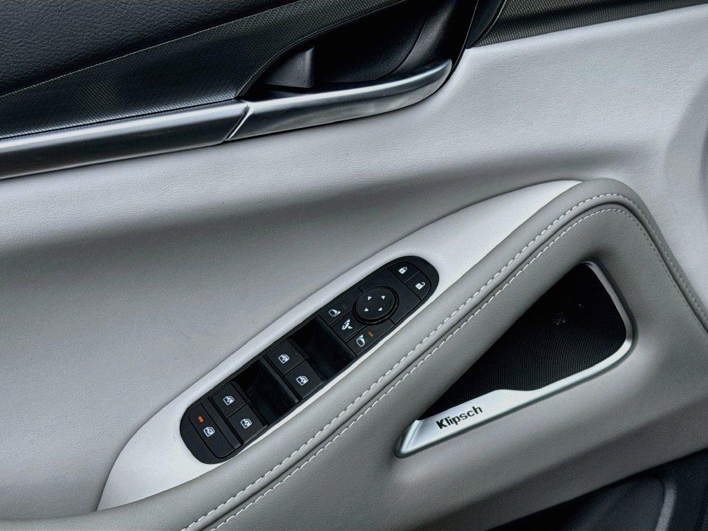 New 2027 INFINITI QX60 Luxe w/ Cargo Package FWD image 18