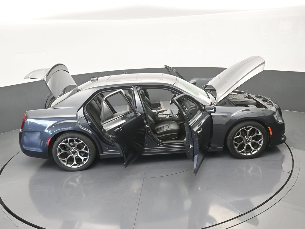 Used 2018 Chrysler 300 S w/ 300S Premium Group RWD image 70