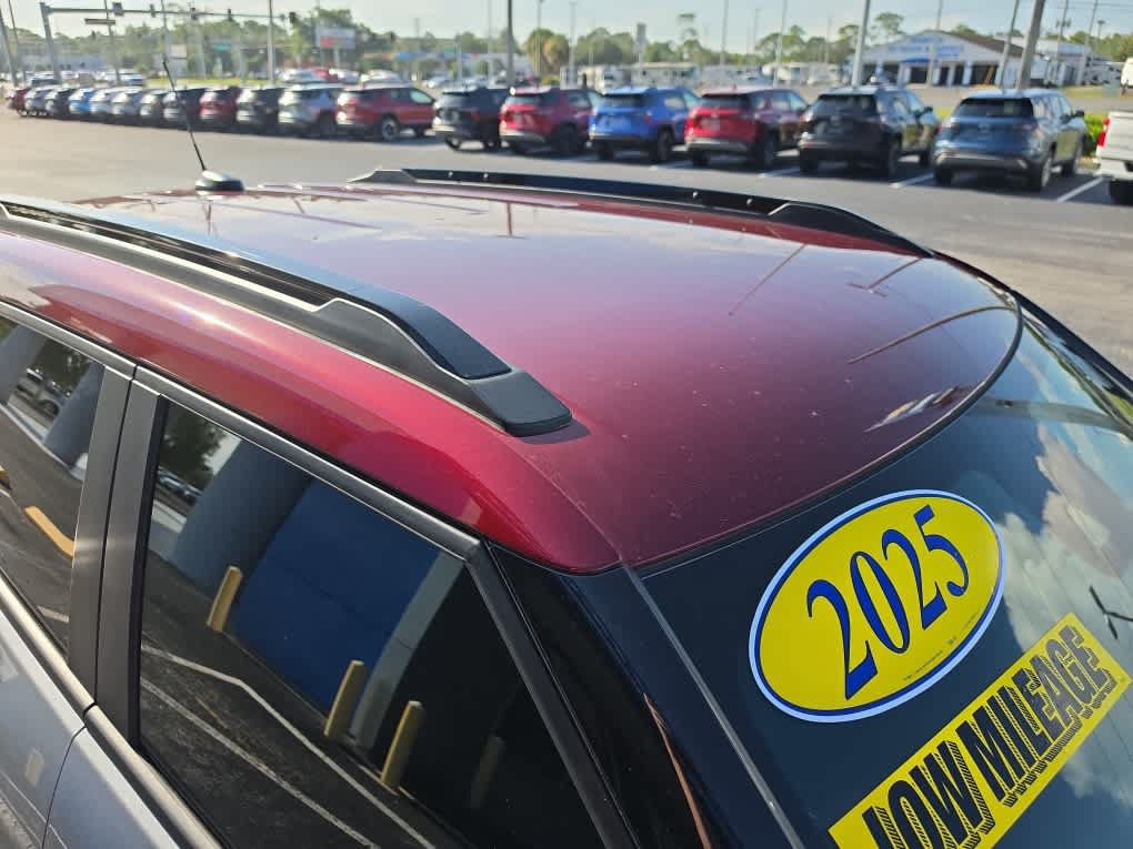 Used 2025 Chevrolet TrailBlazer RS w/ Convenience Package FWD image 19
