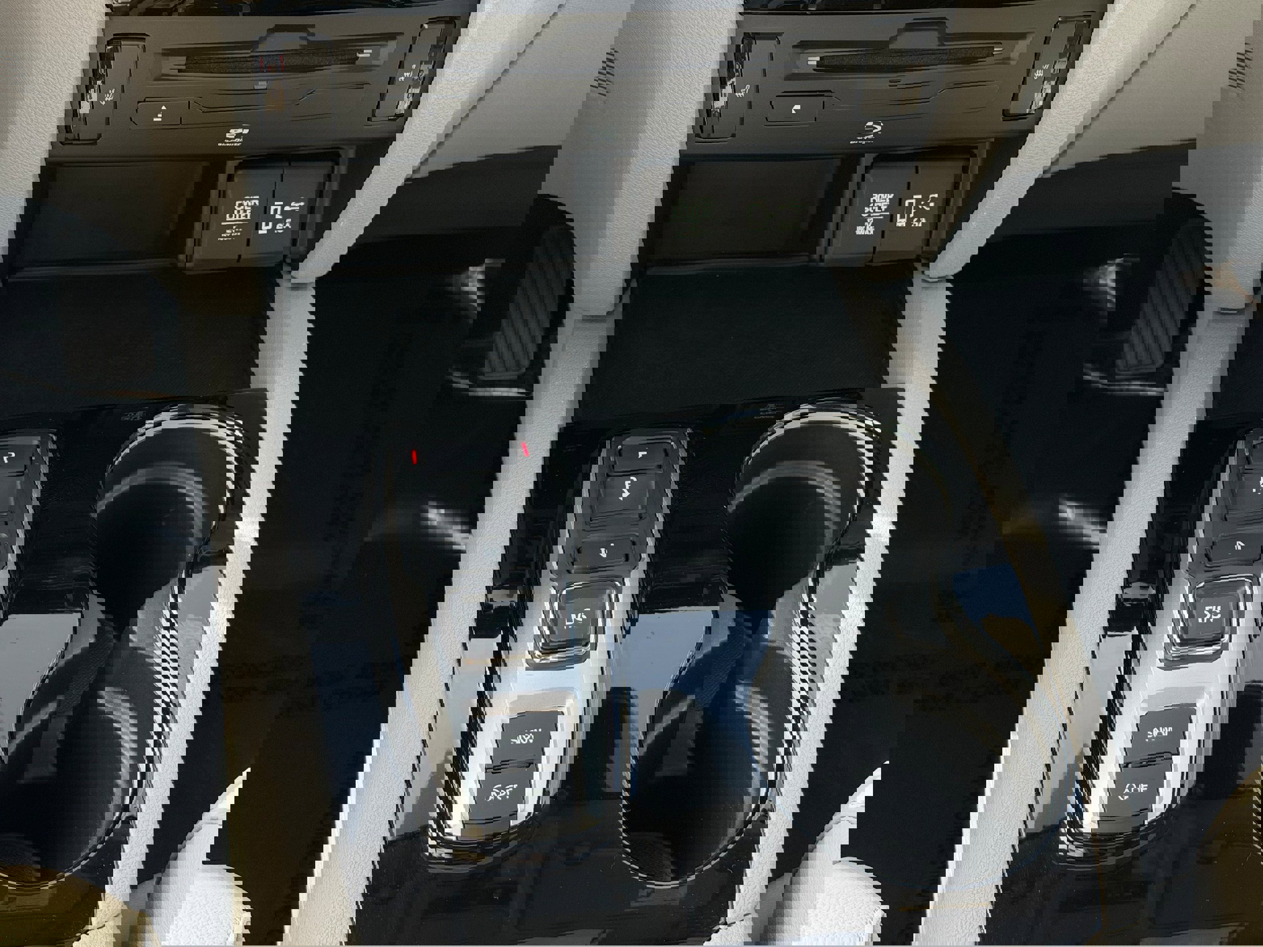 Used 2021 Honda Pilot Touring image 16